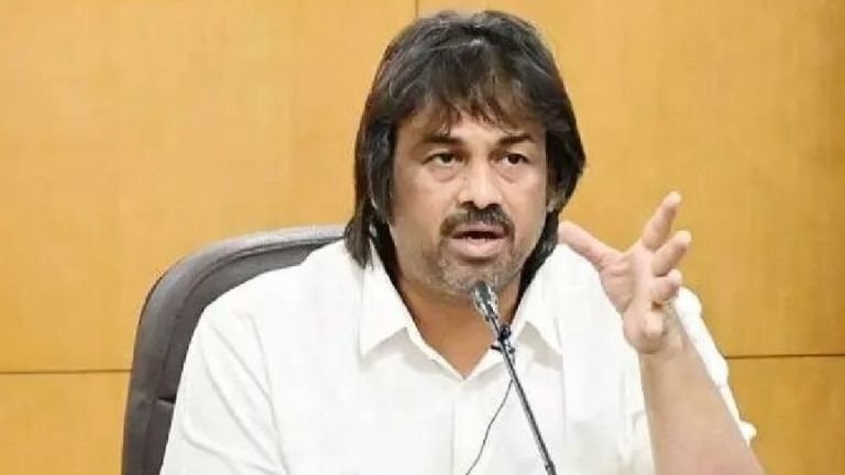 Computer education from 1st grade onwards